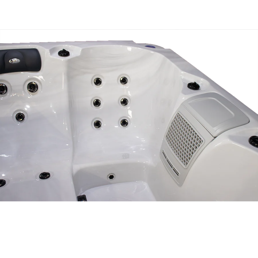 Kelowna GL 4 Person Hot Tub